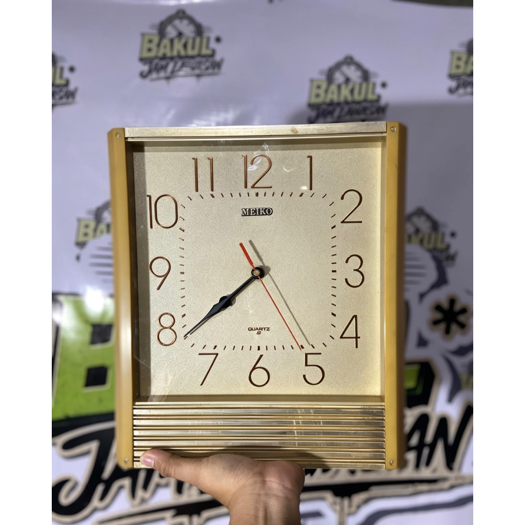 JAM Dinding Melody Vintage merk Meiko