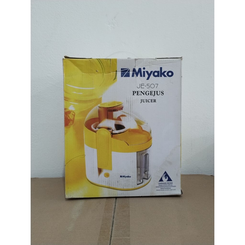 MIYAKO juicer JE-507