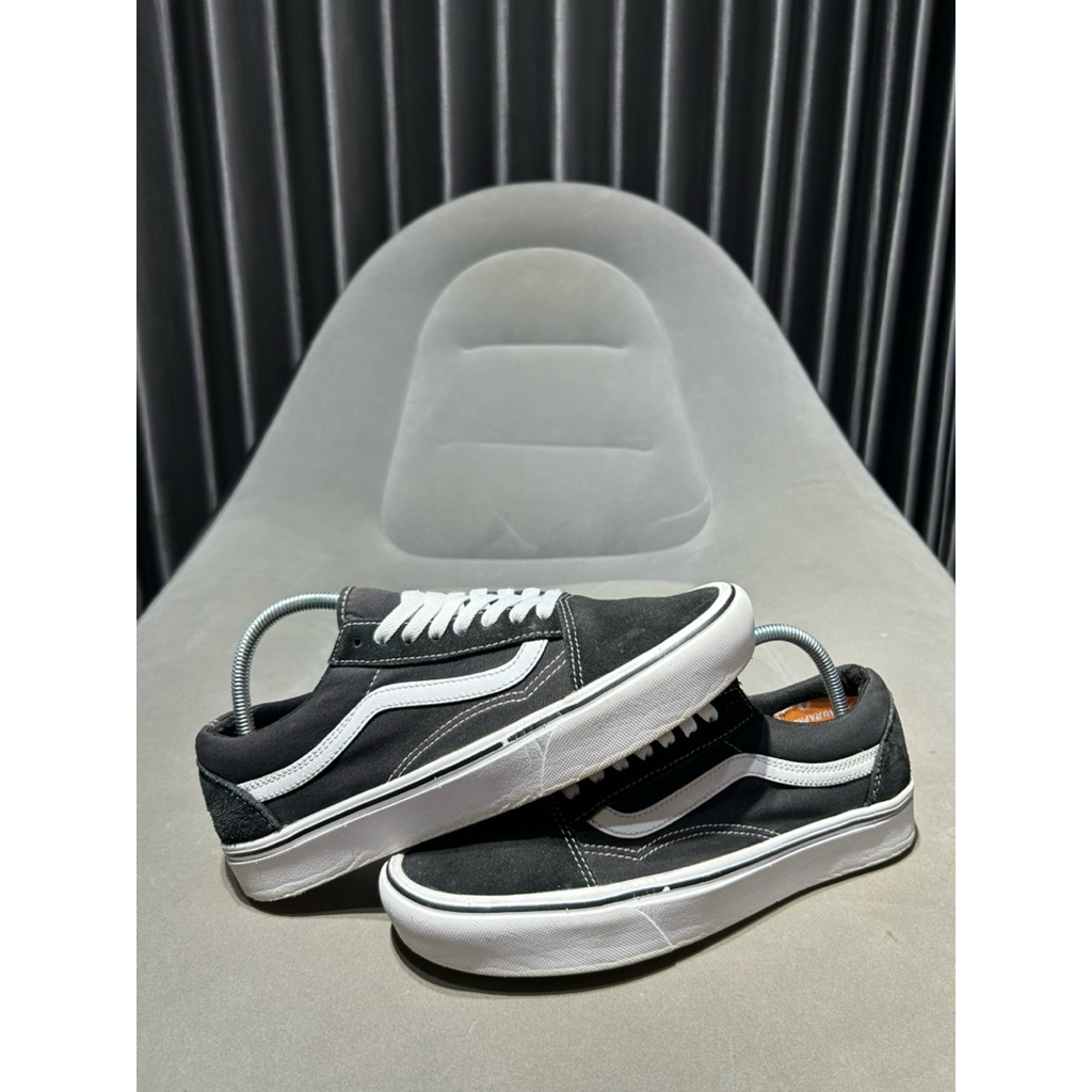 Vans Old Skool Comfycush BW sz 41