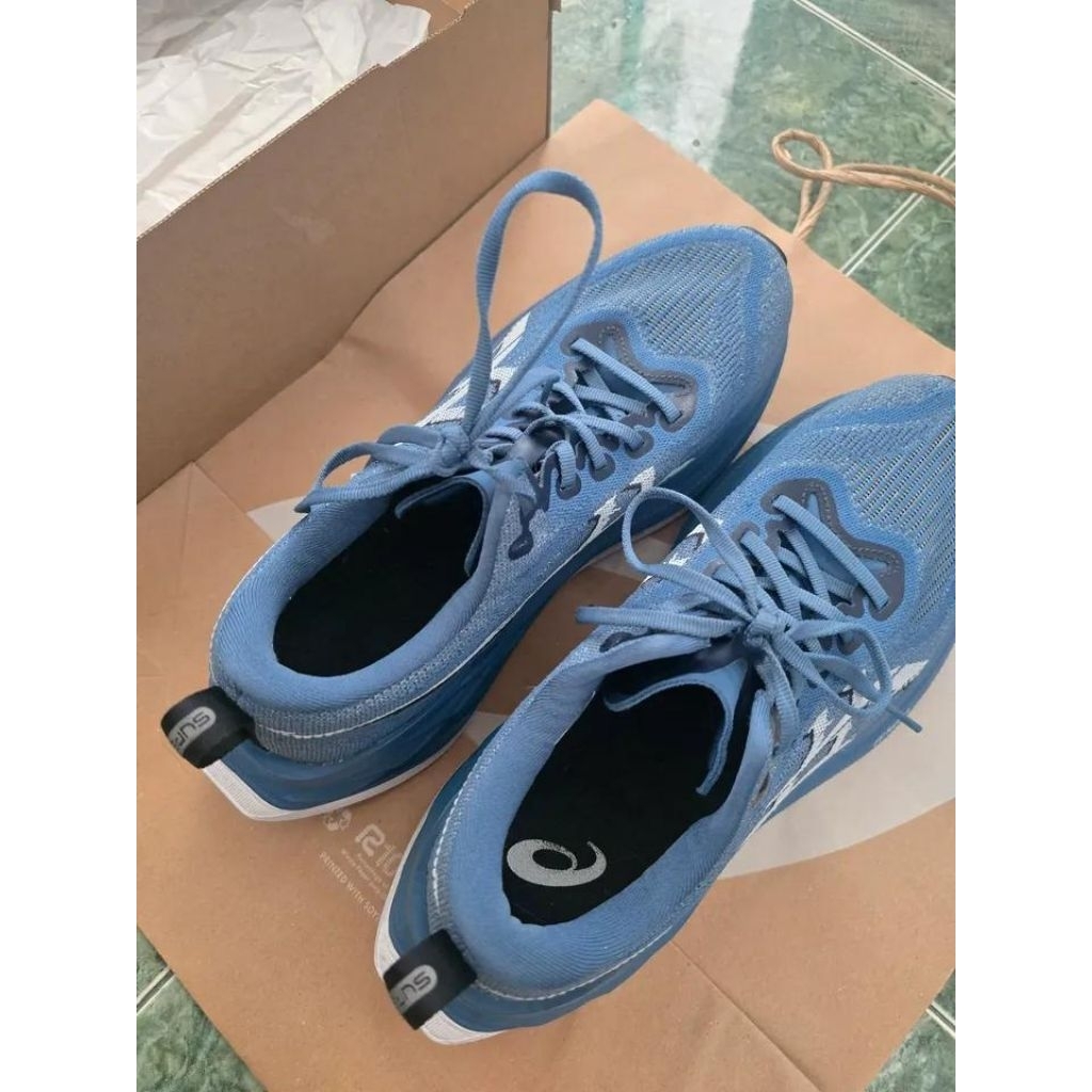 Asic sepatu