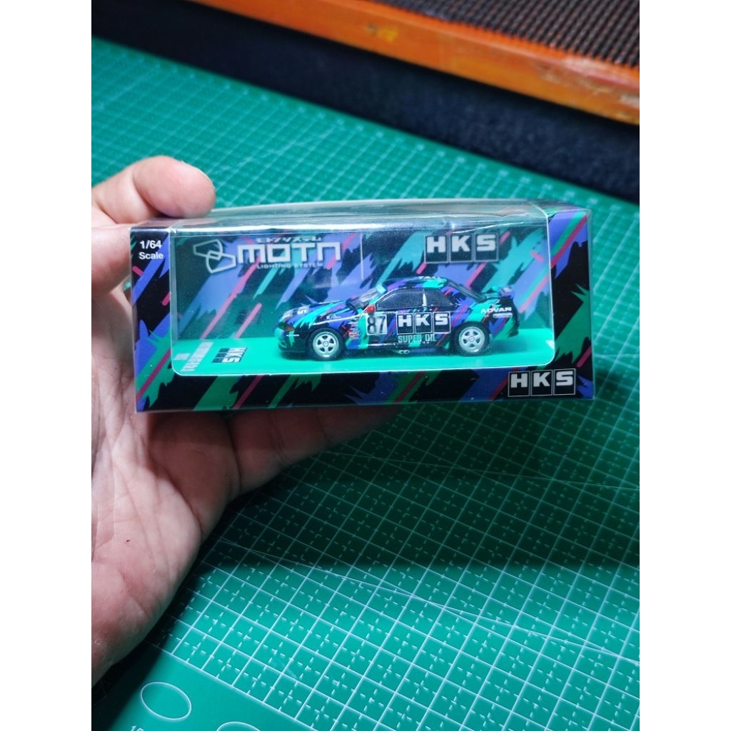 Kyosho HKS Skyline (BNR32)