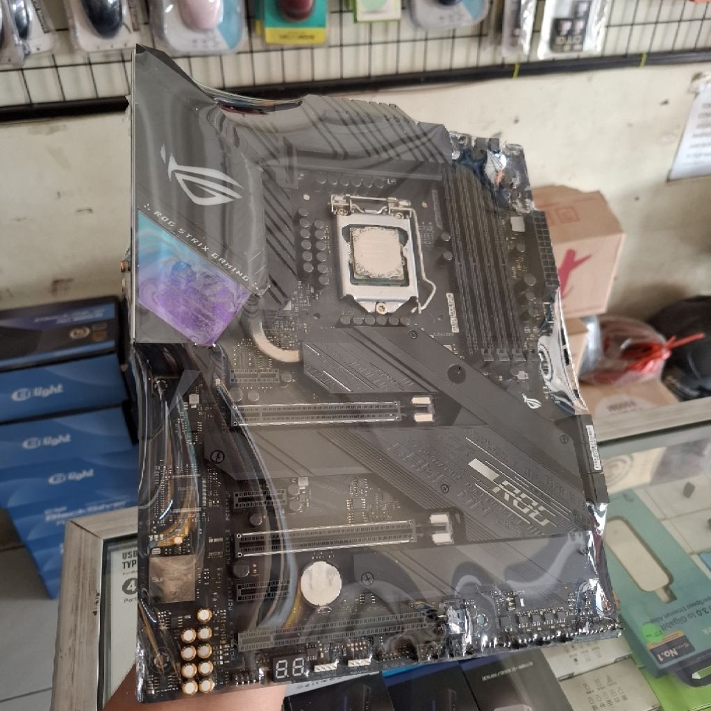 Motherboard ROG Strix Z490 Gaming + Processor Intel Pentium G6400 - Mobo ROG Strix Z490 Lga 1200 Lik