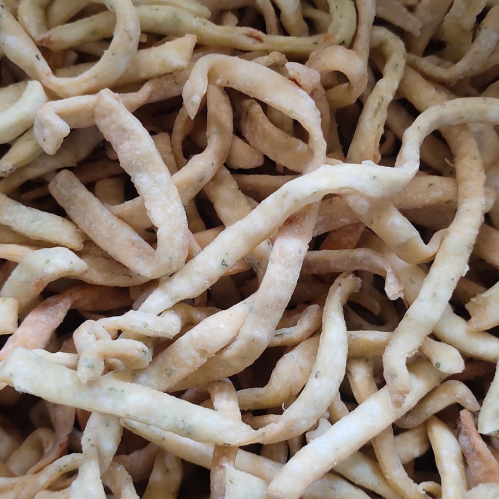 KERIPIK BAWANG PADANG, KUE BAWANG PADANG 1 Kg by OSDELANI FOOD
