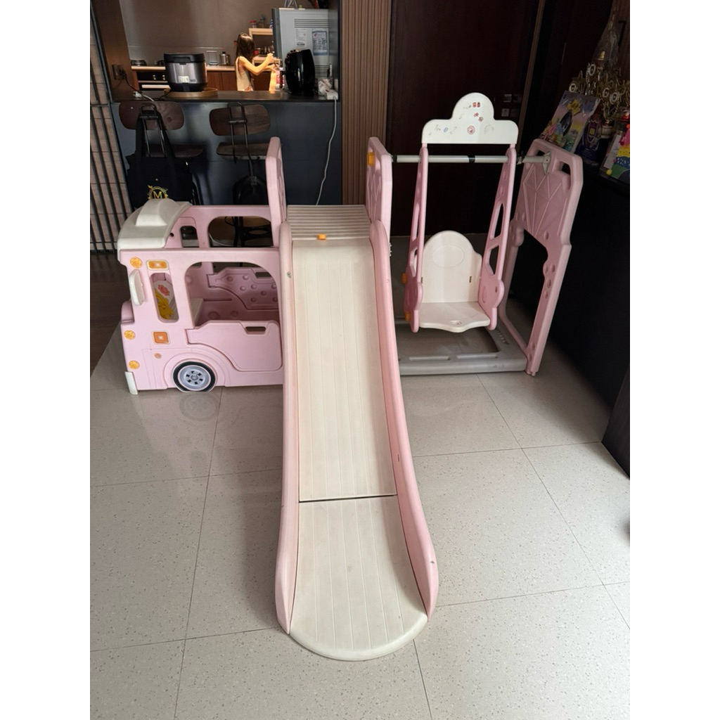 Preloved perosotan bus ayunan pink