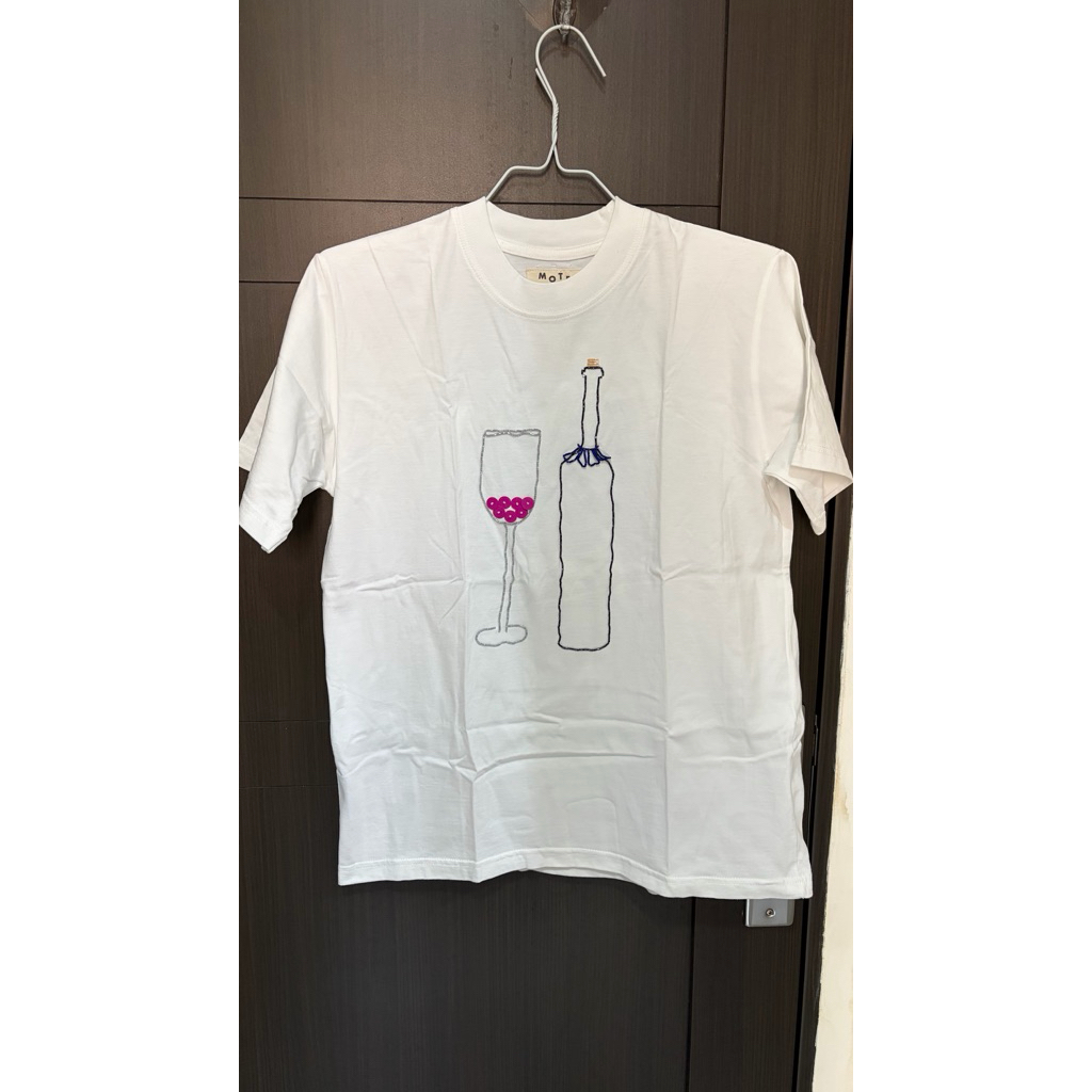Preloved MoteMote Wine Tshirt
