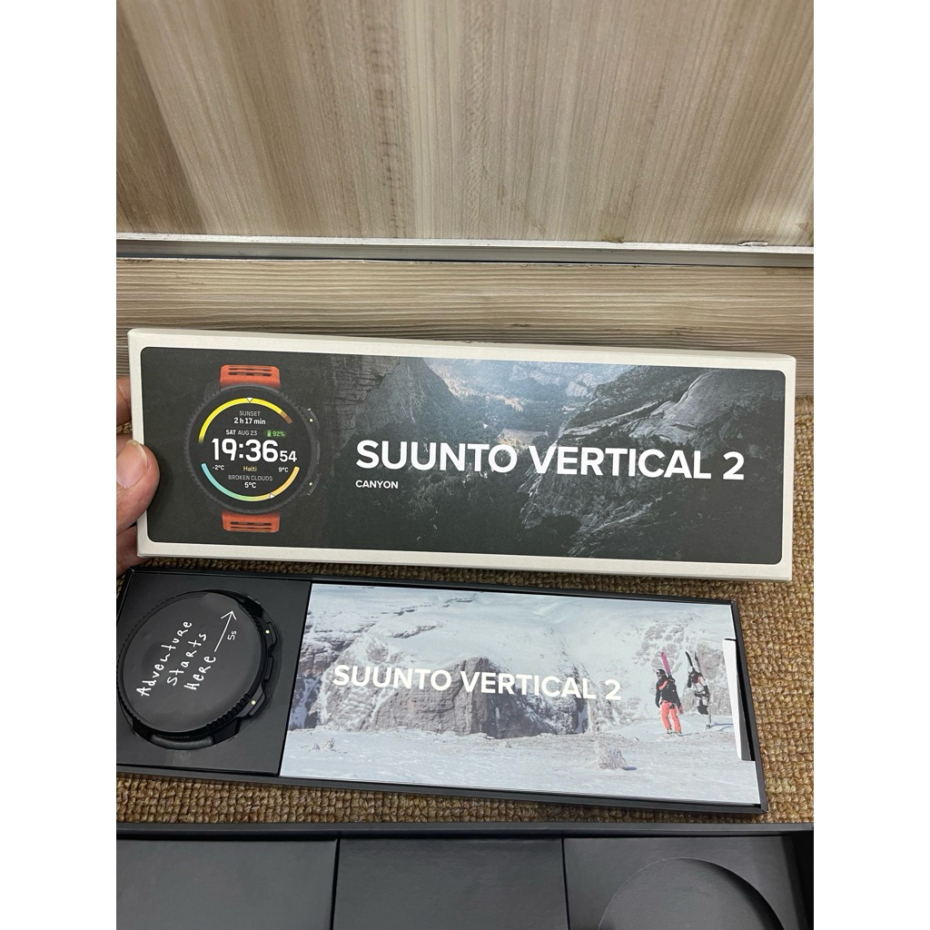 SUUNTO VERTICAL 2 Smartwatch original garansi resmi ( used )
