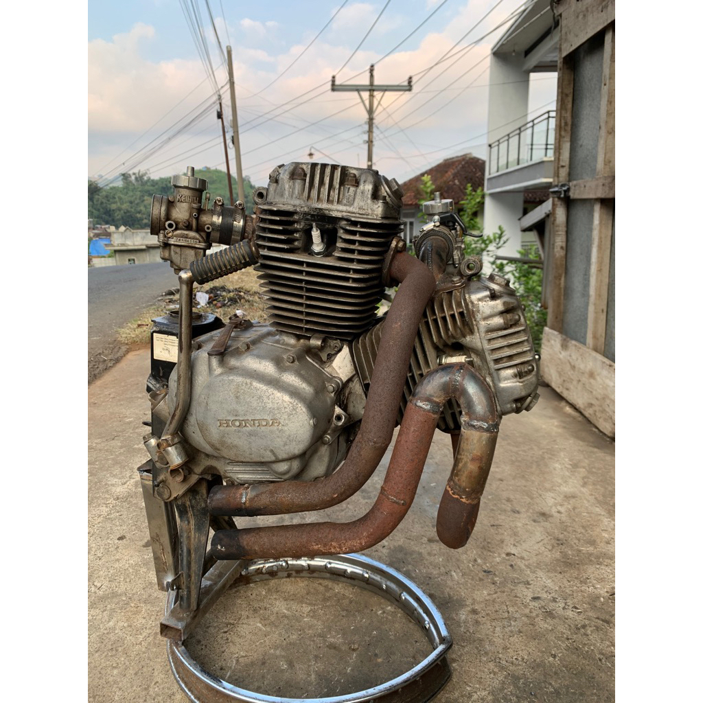 HondaGL125Twin2silinderSSLengkap/MesinTwin2Silinder