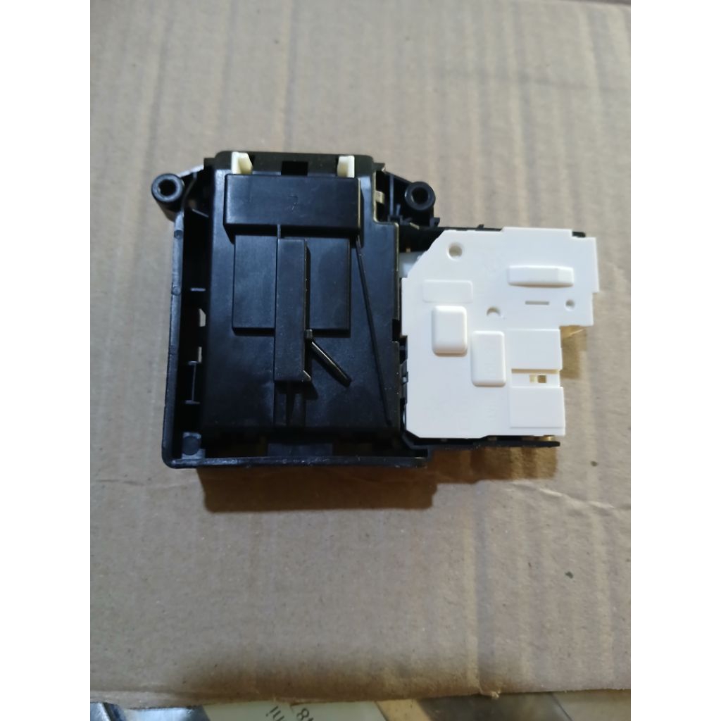 doorlock mesin cuci LG front loading 8 - 20kg