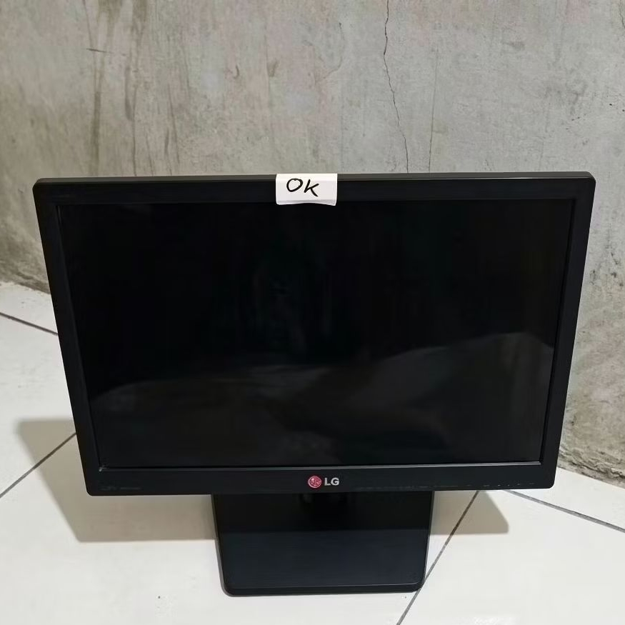 Monitor komputer 16 inch Lcd monitor 16 inch normal
