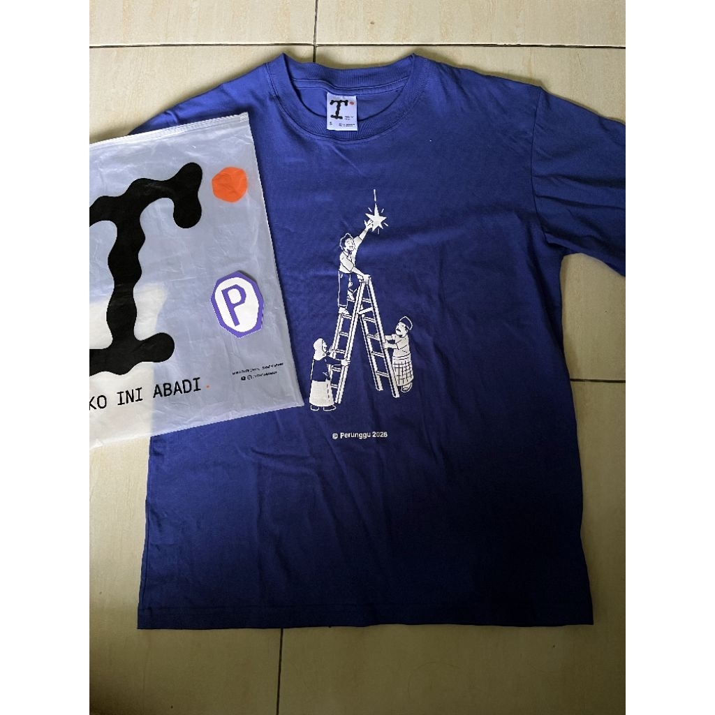 Tshirt merchandise perunggu gemilang size s