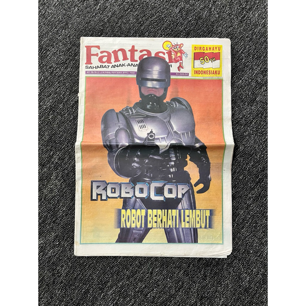 Tabloid Fantasi No. 15 — April 1995: Sampul Robocop