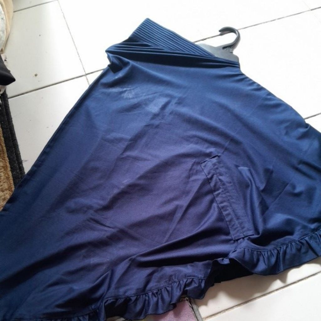 Preloved Jilbab Instan Syar'i Navy