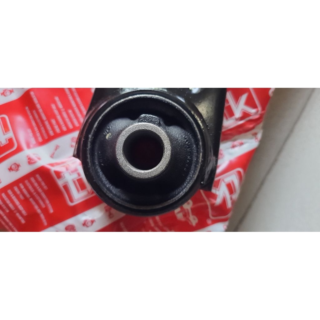 Balljoint/Bushing Arm Daihatsu Sirion 2012-2017