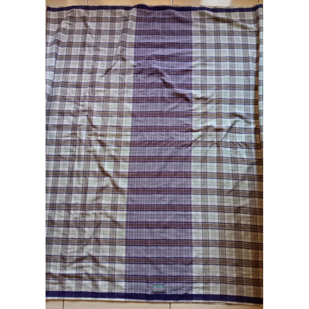 Sarung Preloved.