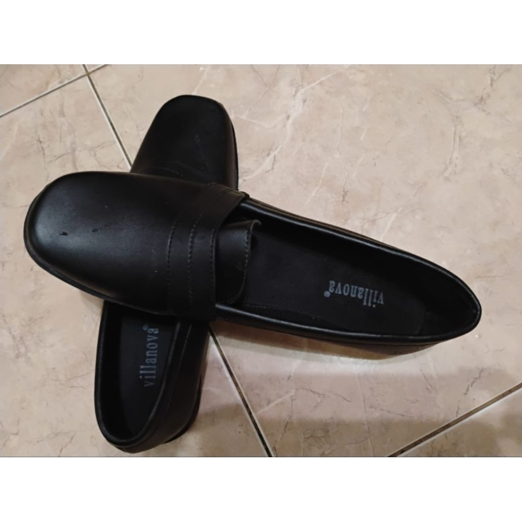 Sepatu formal wanita Villanova size 41