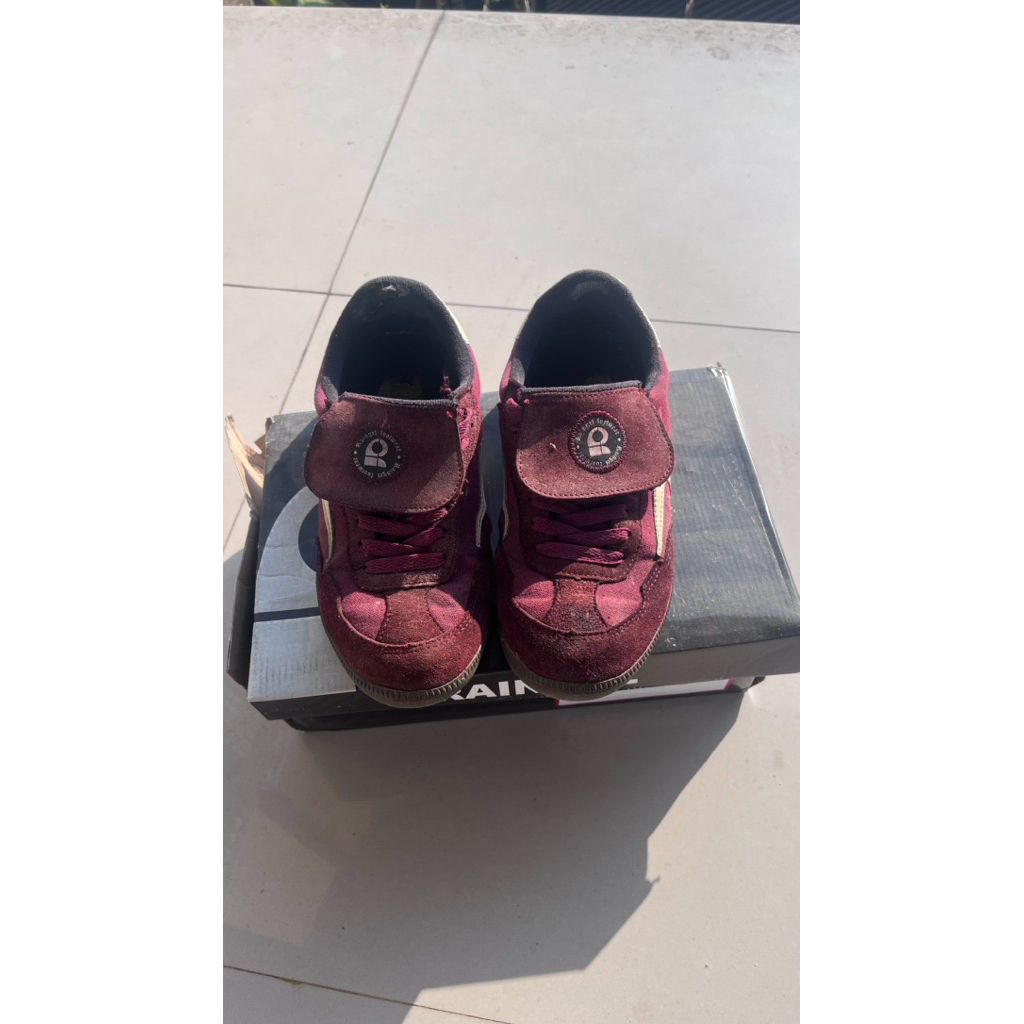 sepatu raingel