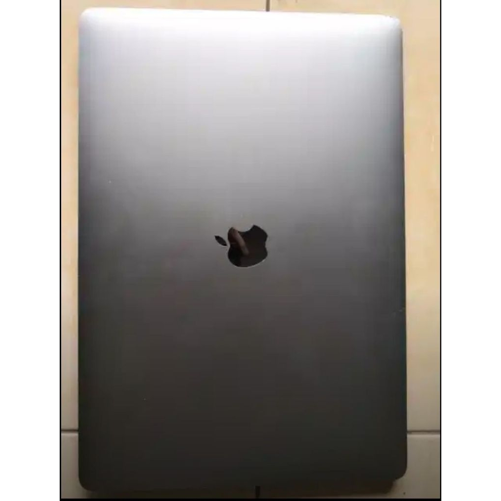 Macbook Pro 2016 i7 Touchbar 15inch Second