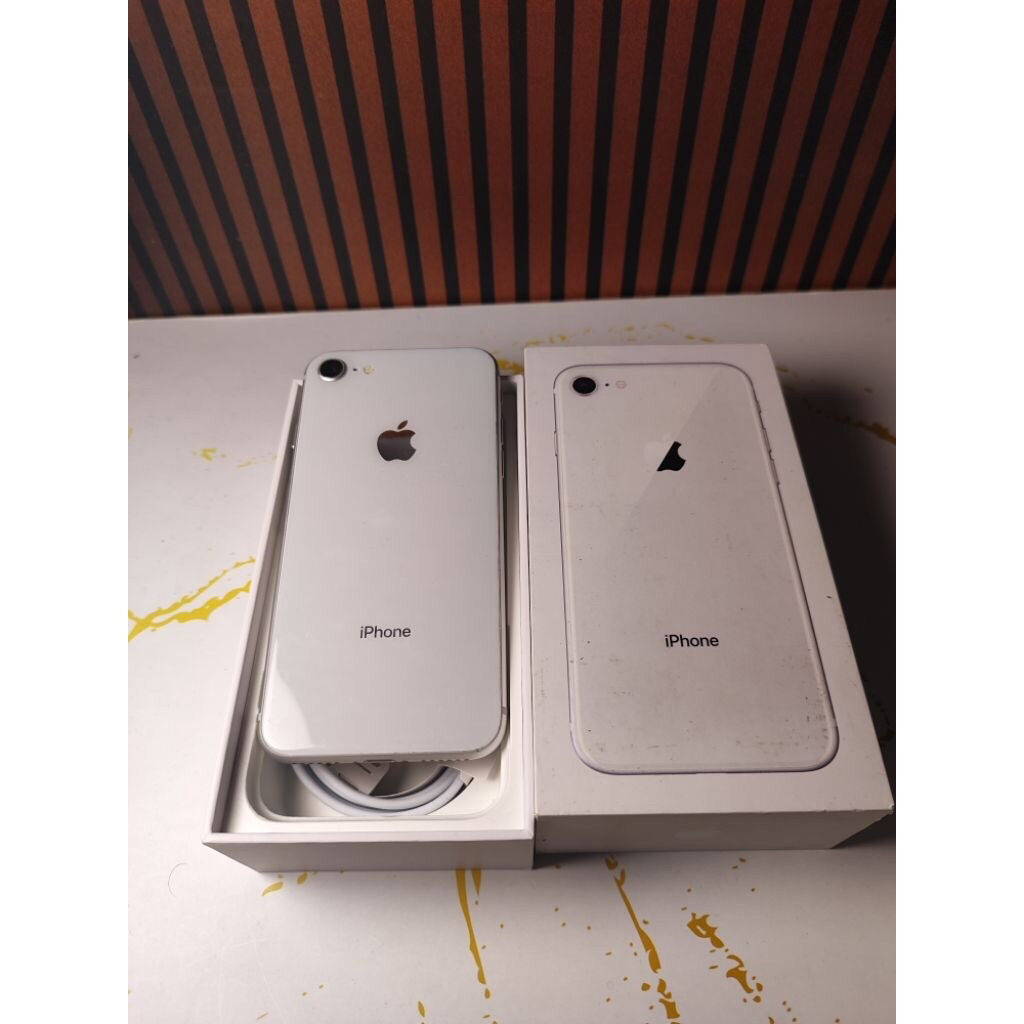 iphone 8 256 GB inter second