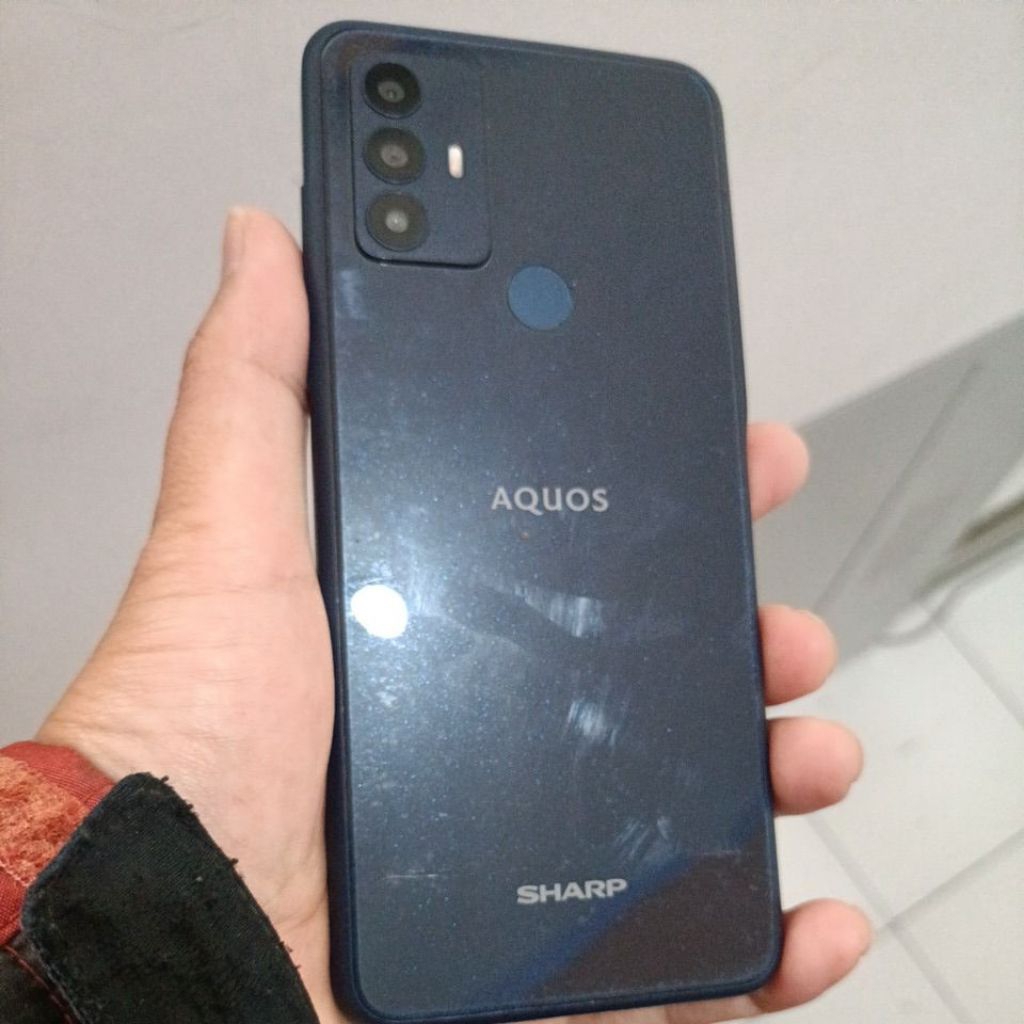 Sharp Aquos v6