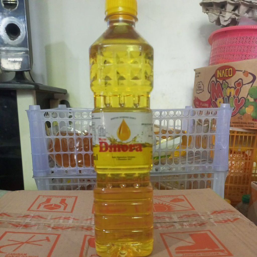 Minyak Goreng DMORA 800ML - Teknologi Penyaringan Canggih, Harga Terjangkau, Kandungan Vitamin E