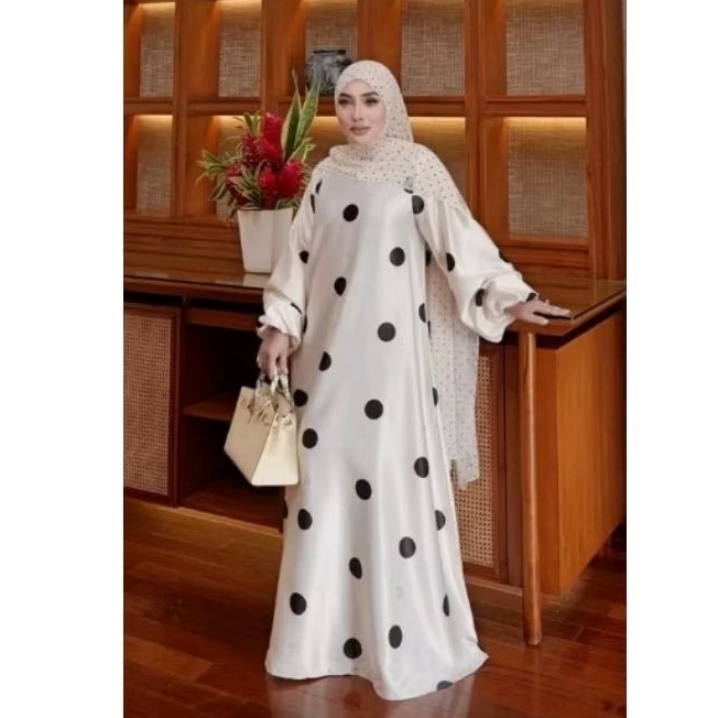 set Polkadot 06 shellasaukia
