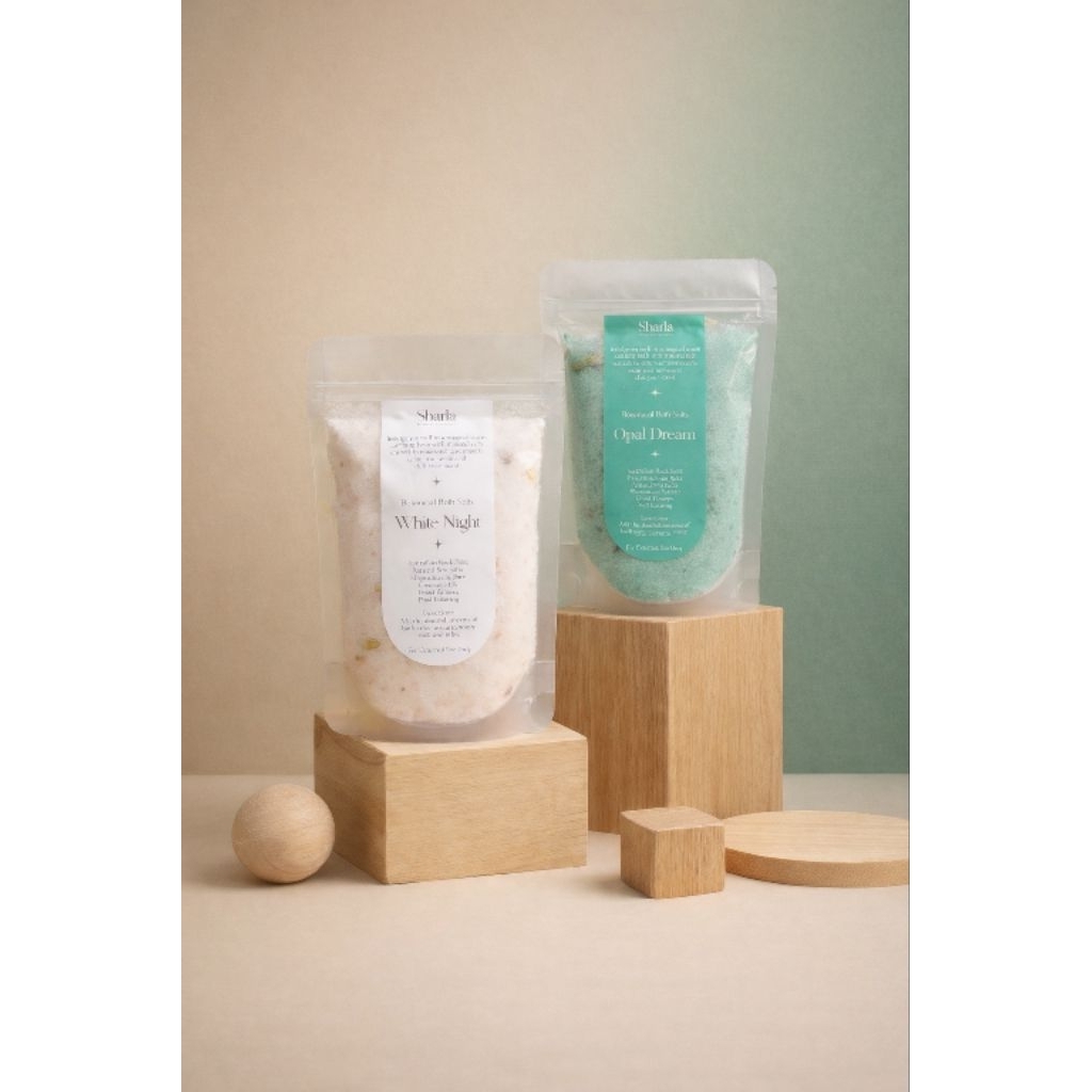 220 gr Botanical Bath Salts (Garam Mandi dengan Kelopak Bunga)