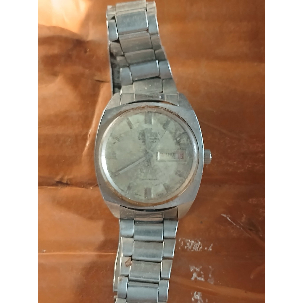 (bahan) jam tangan vintage merek Nelson (kemungkinan seri Nelson Snow Admiral atau Sea Admiral).