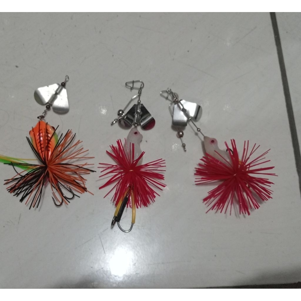 1 Set joran casting dan lure
