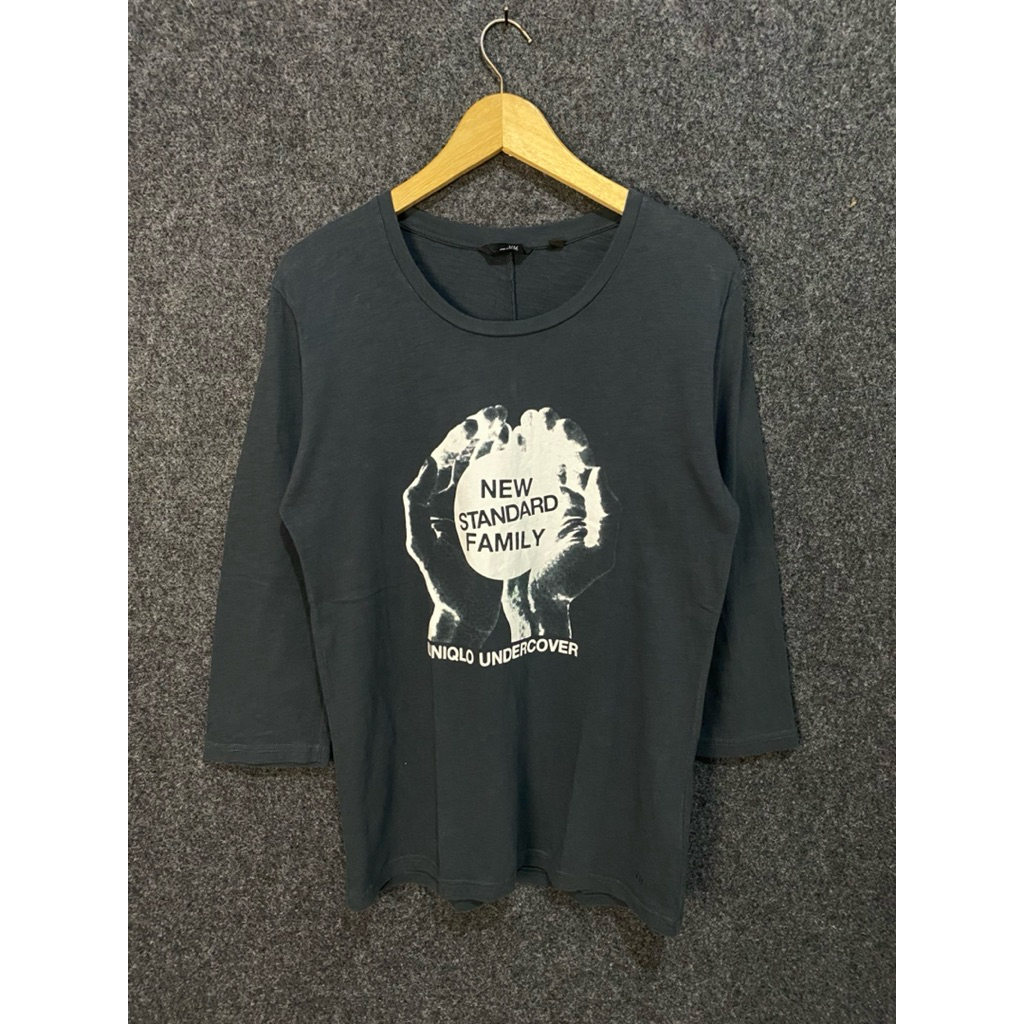 kaos uniqlo x undercover