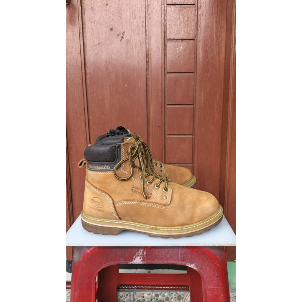 sepatu boots dockers size 42/27