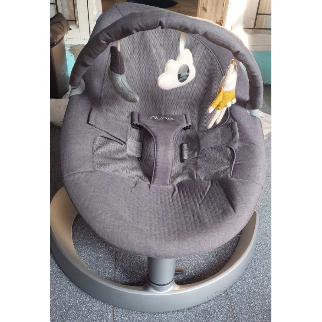 Nuna Leaf Grow 2021 Preloved Bouncer Nuna Leaf Grow Second tanpa iner pad dan tidak ada deffect