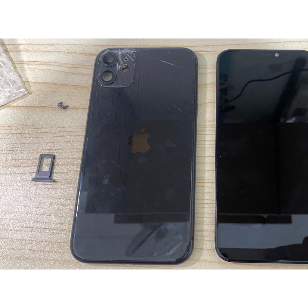 Backdoor Housing iPhone 11 Hitam Ori Copotan ex iBox minus retak
