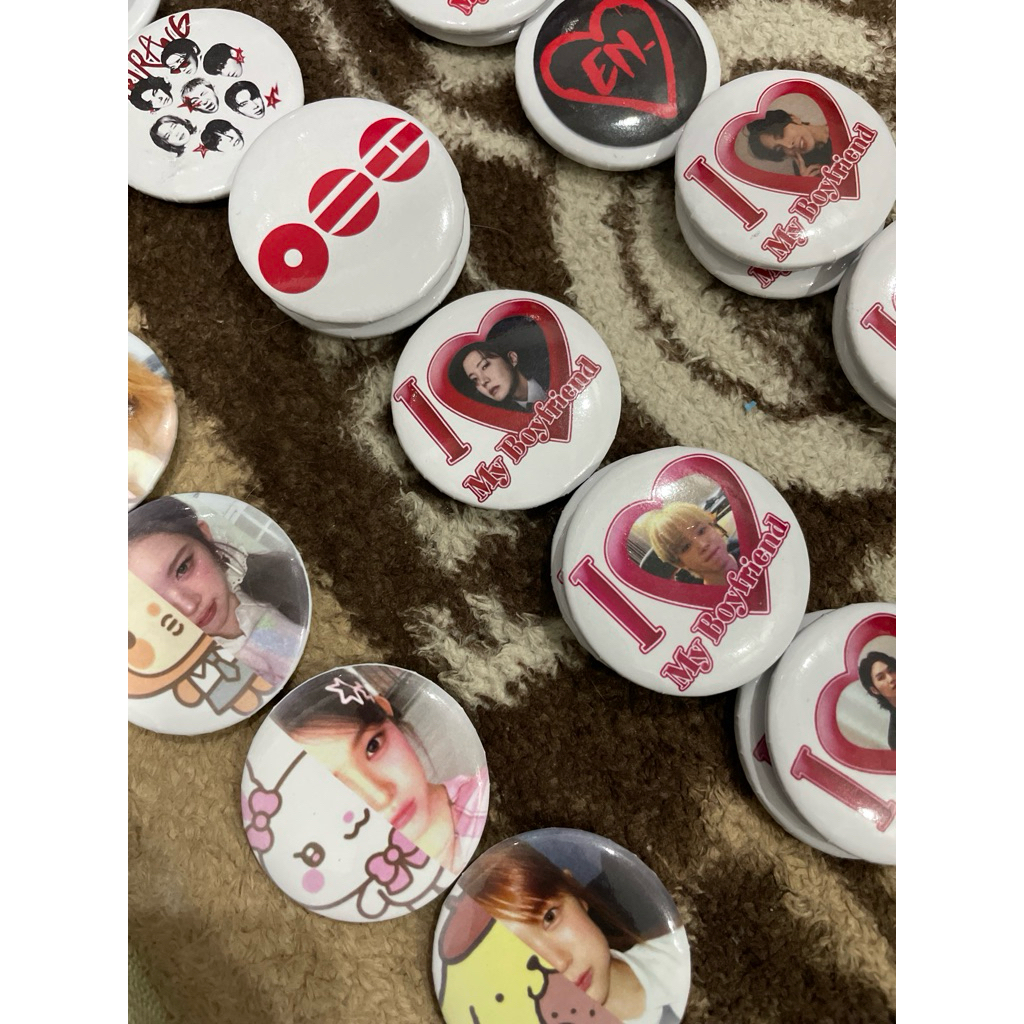 pin kpop pin costume