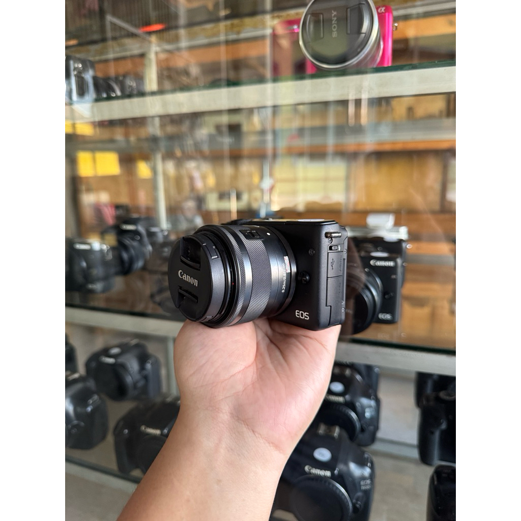 [KAMERA MIRRORLESS] CANON EOS M10 BLACK MULUS SECOND BERGARANSI ORIGINAL