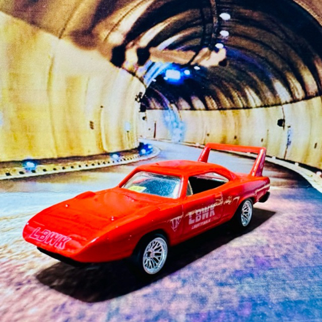 Hot Wheels Plymouth Superbird Custom LBWK Red