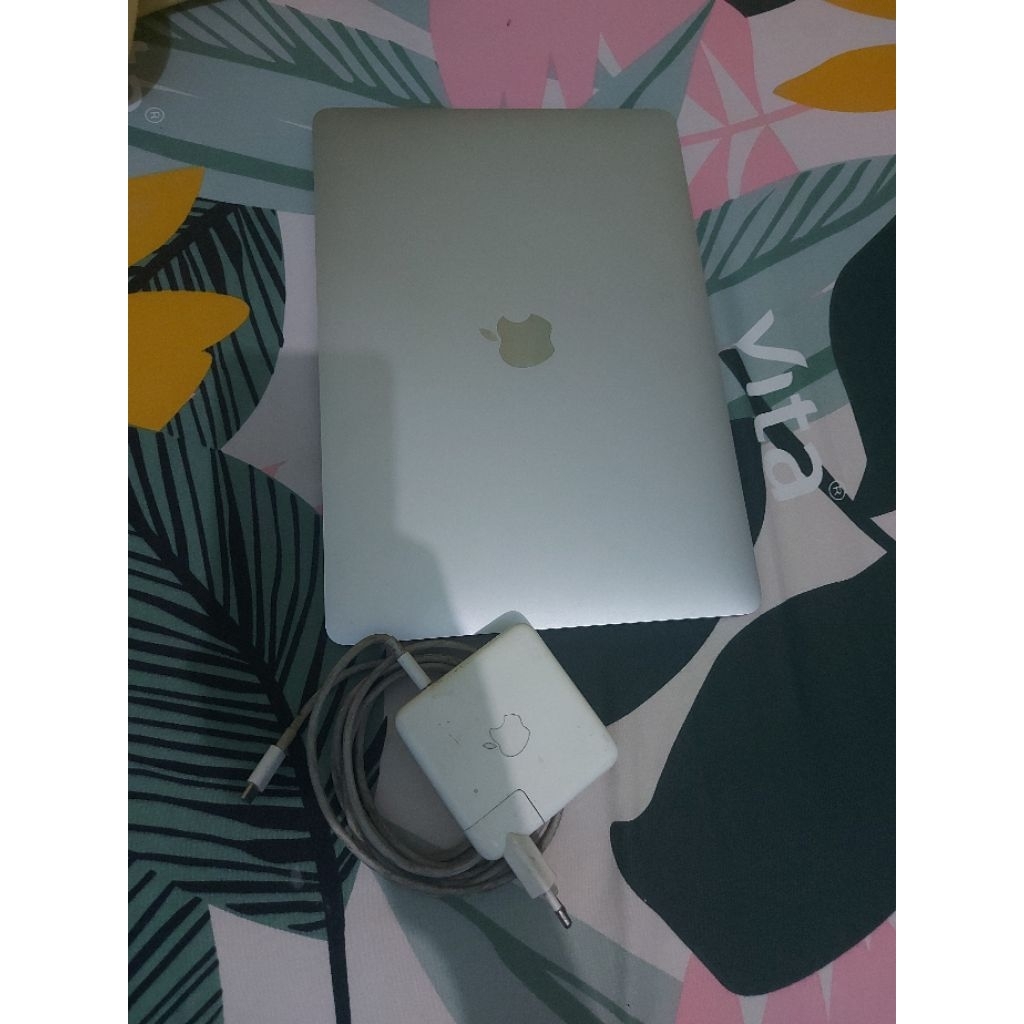 Macbook Pro 2017 a1708 matot gembling