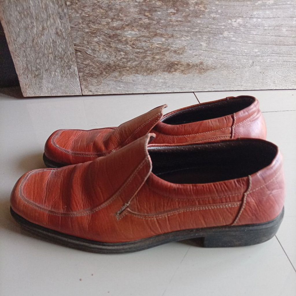 sepatu pantofel pria kulit asli second