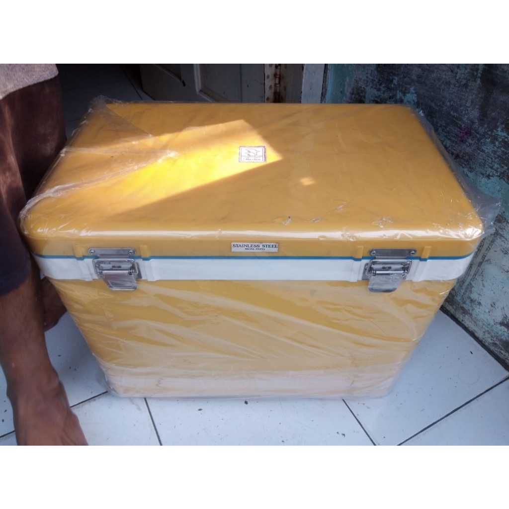 Cooler Box Marina 35s baru