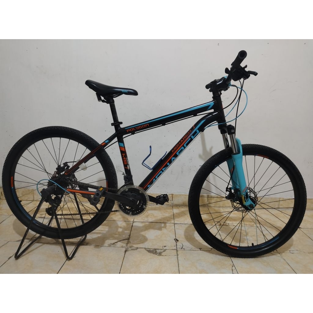 Sepeda Gunung Polygon Monarch M5 26" (bekas pakai)