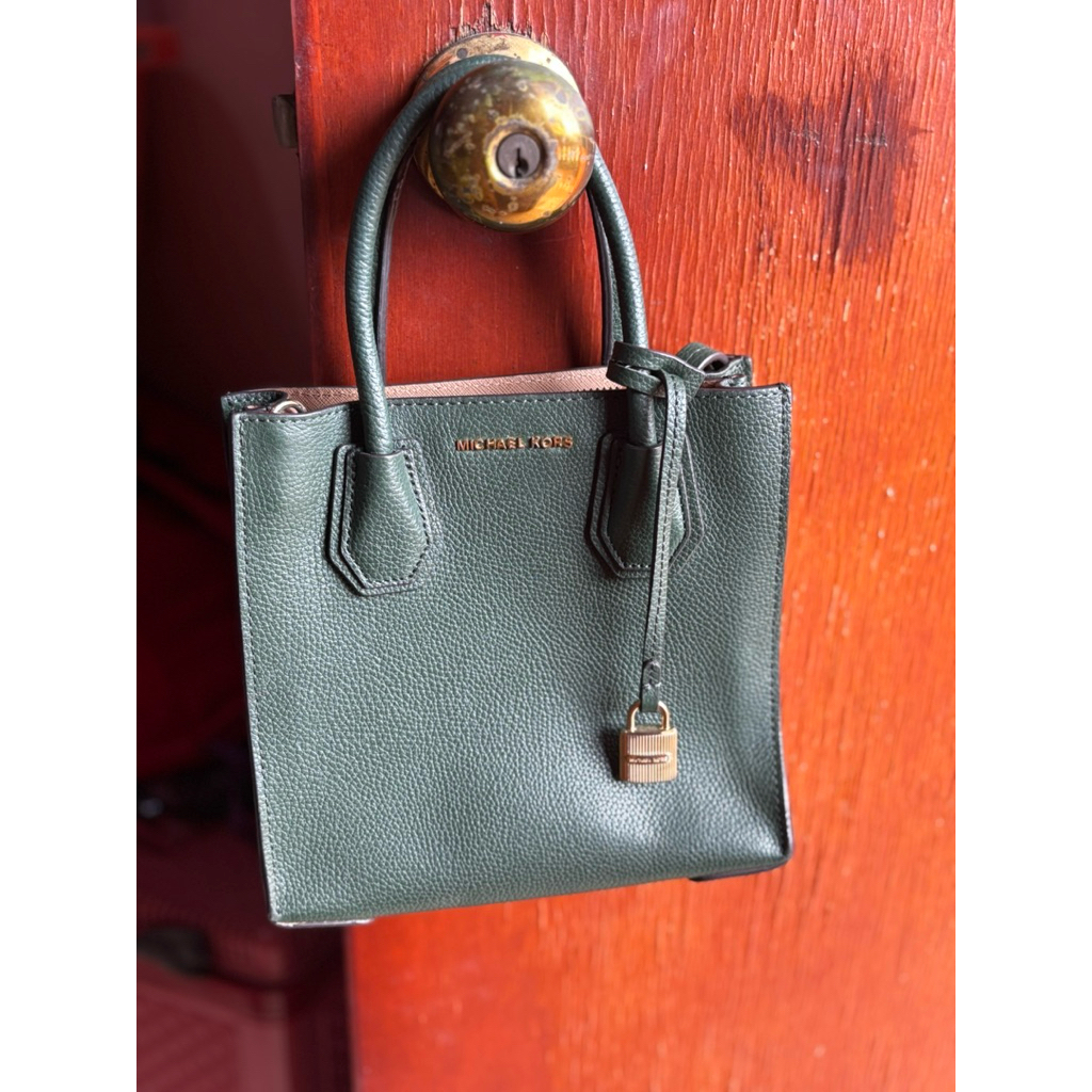 MICHAEL KORS MERCER TAS