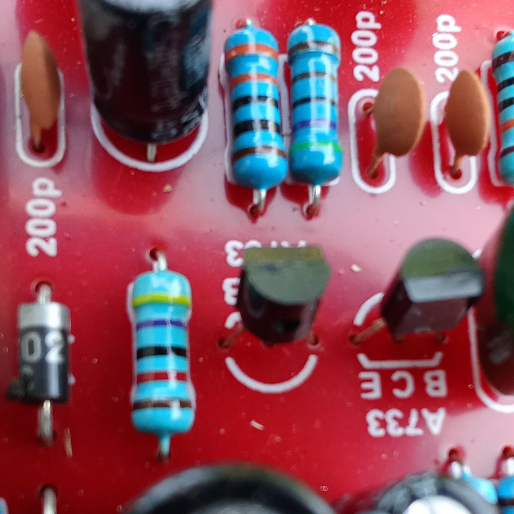 komponen amplifier