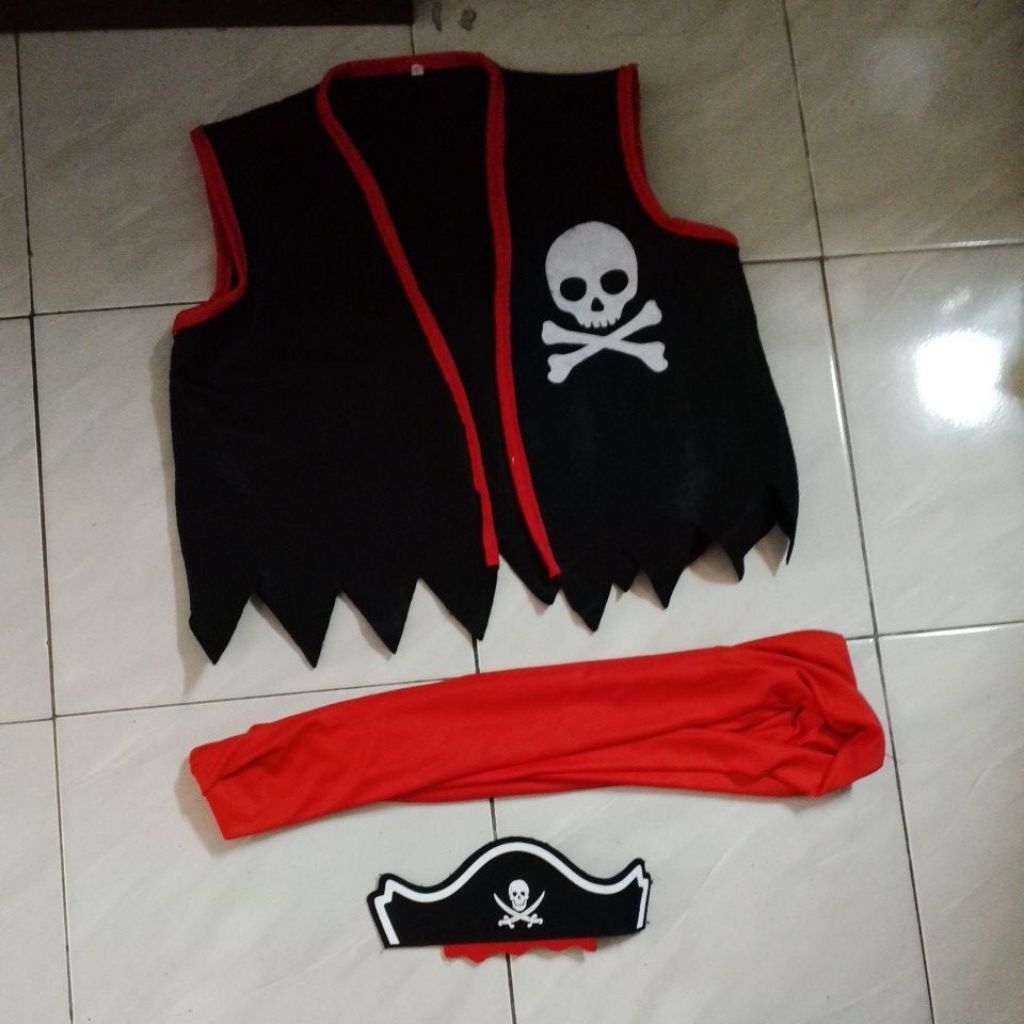 costum bajak laut dewasa 1 set