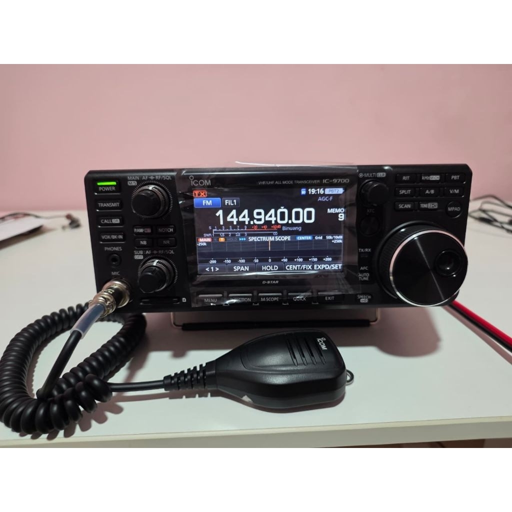 ICOM IC-9700 VHF-UHF-HF - ALL MODE TRANCEIVER