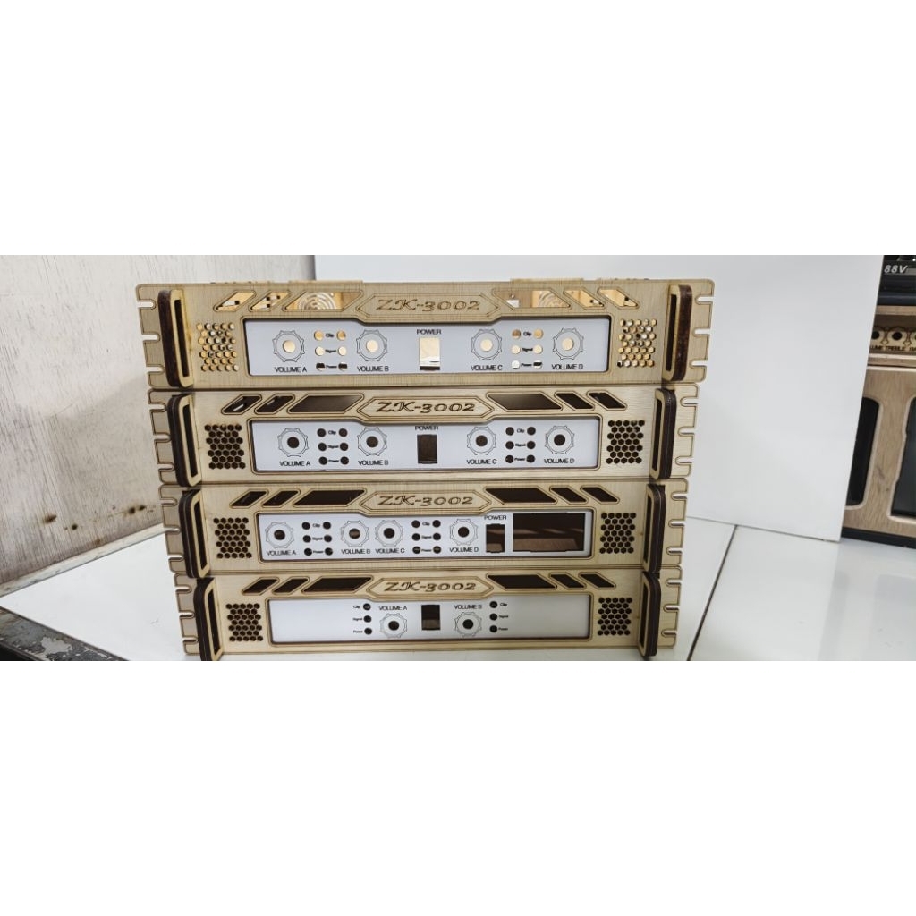 box ampli 30x30x6cm zk-3002 4 channel/2 channel custom