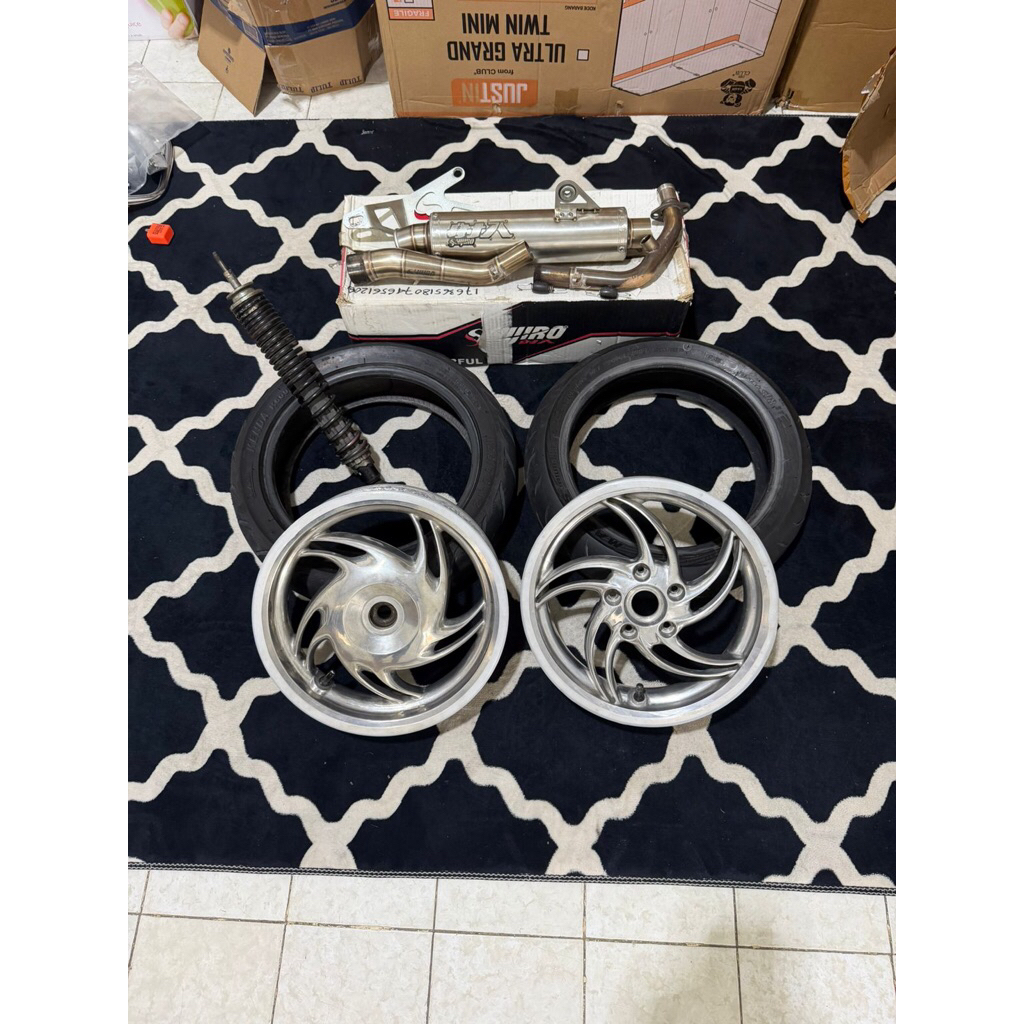 Velg fly vespa matic no ban