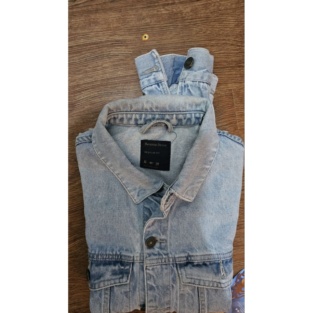 Bershka - Trucker Denim Jacket : Blue Washed (M)