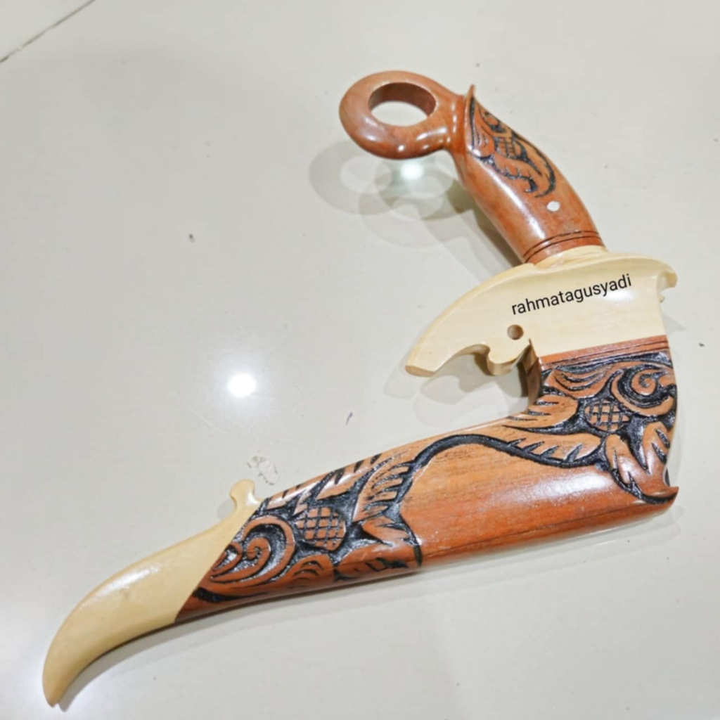 Kerambit Silat Tradisional Minangkabau Besi Per Asli Berkualitas
