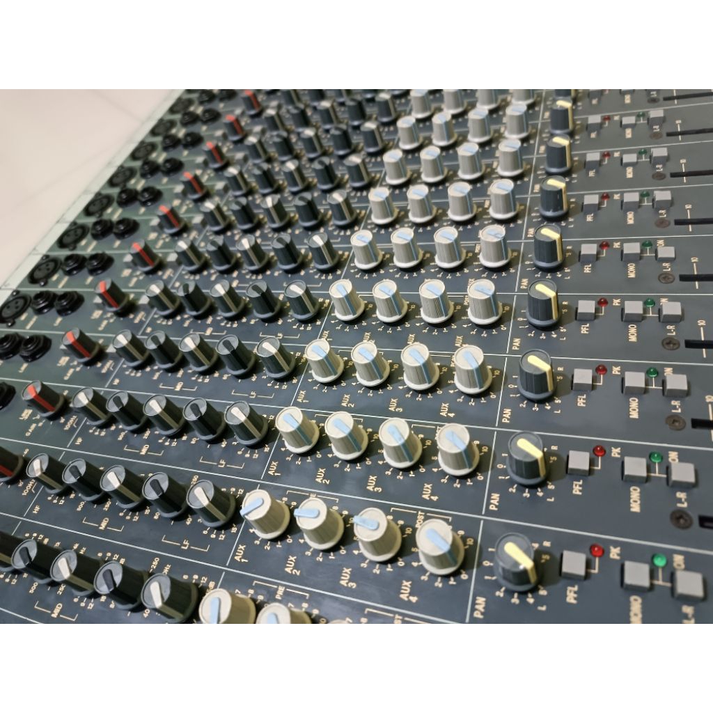 MIXER SOUNDCRAFT SPIRIT LIVE ORIGINAL