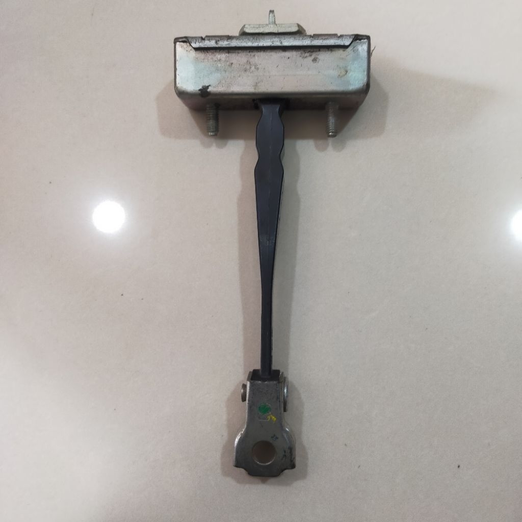 STOPPER PENYANGGA PINTU AVANZA VELOZ 2022 ORIGINAL