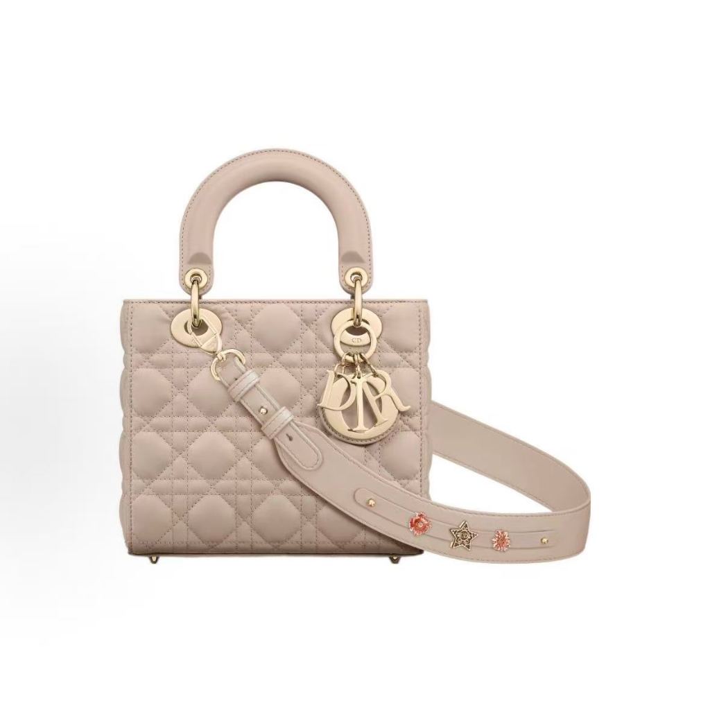 DIOR Dior Lady Dior My ABC Dior Light Gold Decorative Metal Pendant Tengge Pattern Daifei Bag Single